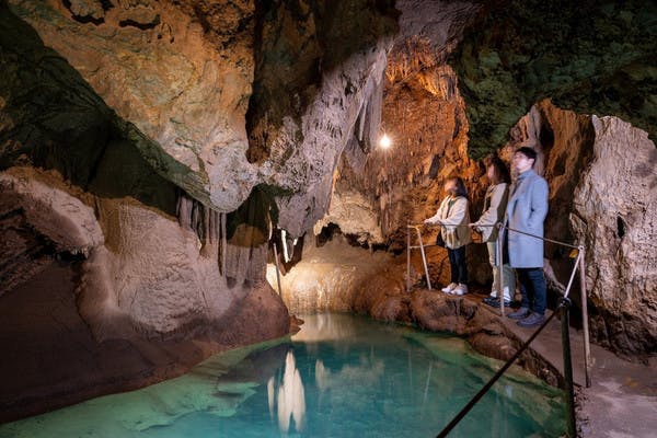 Jenolan Caves